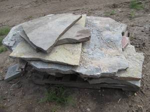 lot 114 image: Pallet of large abstract size lands...