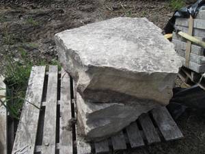 lot 132 image: Pallet of 2 large landscape rlocks...