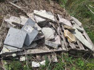 lot 134 image: 3 Pallet stretch of assorted size a...
