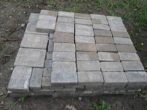 lot 166 image: Pallet of 48 and 68 landsca...