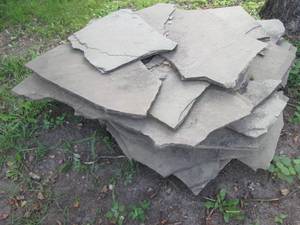 lot 167 image: Pallet of assorted size Bluestone landscape s...