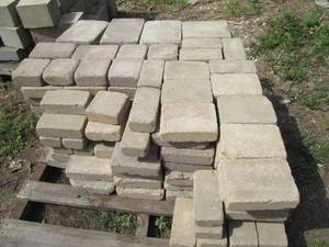 lot 178 image: Pallet of assorted size landscape b...