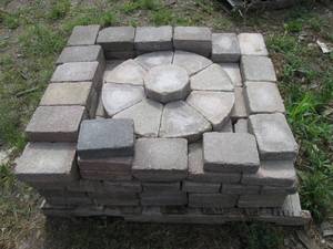 lot 179 image: Pallet of assorted size and shape l...