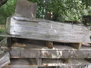 lot 194 image: Pallet of assorted size and shape l...