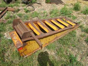 lot 24 image: Industrial grade trailer mount load...
