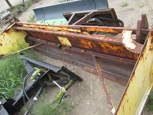 lot 40 image: Industrial grade Hydraulic Snow Wol...