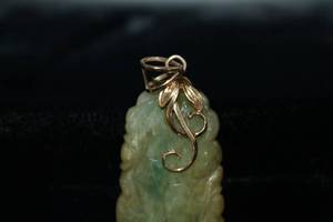 lot 11 image: Jadeite & 14K Gold Pendant