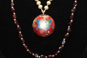 lot 42 image: Garnet & Cloisonn Jewelry