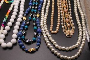 lot 46 image: Stone & Costume Bead Necklaces