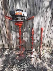 lot 21 image: Earthquake Post Hole Auger with 3 Augers