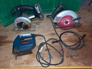 lot 22 image: Ryobi Jigsaw and Skilsaw and Ryobi Circular Saws