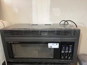 lot 41 image: Sharp Household Microwave Oven