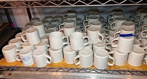 lot 71 image: 75 Homer Laughlin Mugs
