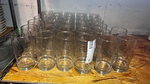 lot 88 image: 32 Beverage Glasses