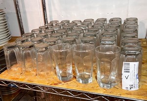 lot 87 image: 49 Anchor Glassware