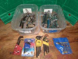 lot 134 image: Wrenches, Hex Keys
