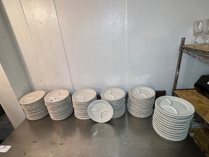 lot 72 image: 78 Homer Laughlin Restaurant Ware Divided Plates