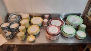 lot 101 image: Shelf of REGO Heavy Restaurant Ware