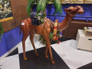 lot 59 image: Leather Camel Statue-Life size