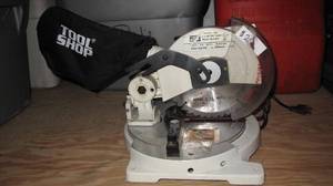 lot 172 image: Tool Shop 8 14 Mitre Saw