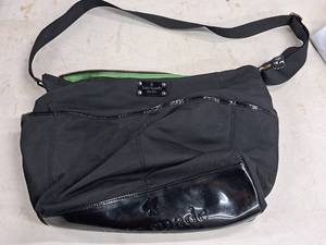 lot 965 image: Kate Spade Womens Purse