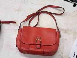 lot 1015 image: Coach Womens Leather Purse