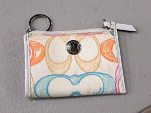 lot 1023 image: Coach Womens Wallet