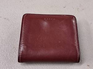 lot 1021 image: Coach Womens Wallet