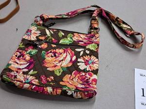 lot 1034 image: Vera Bradley Womens Purse