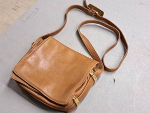 lot 1033 image: Tignanello Womens Purse
