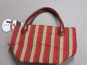 lot 1065 image: Longaberger Womens Purse