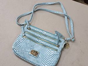 lot 1070 image: Nicole Womens Purse