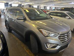 lot 7 image: 2013 Hyundai Santa Fe GLS AWD