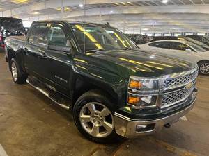 lot 10 image: 2015 Chevrolet Silverado 1500 LT 4x4 Crew Cab