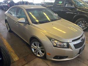 lot 11 image: 2013 Chevrolet Cruze LTZ