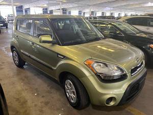 lot 19 image: 2012 Kia Soul