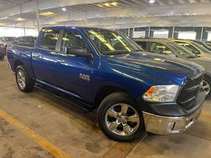 lot 23 image: 2017 Ram 1500 Big Horn 4x4 Crew Cab