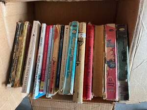 lot 31 image: Box of books