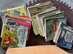lot 32 image: Box of books