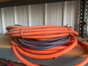 lot 58 image: Air hoses