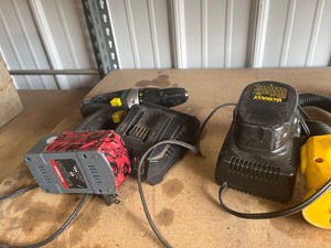 lot 60 image: Tools  Cordless Light  Cordless drill  & corded drill