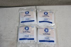lot 25 image: 4 Packs of High Temperature Glues Sticks (30 Count per Pack)