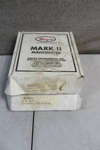 lot 86 image: Set of 2-Dwyer Mark 2 Manometer-Standard 0-3 in. Water