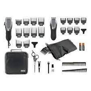 lot 102 image: Wahl Deluxe Haircutting Kit