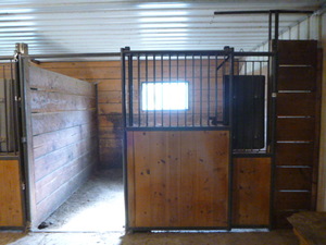 4 Horsemans Choice Horse Stalls