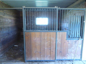 1 Horsemans Choice Horse Stall