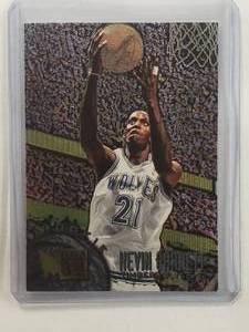 lot 24 image: Kevin Garnett Rookie 1996 Fleer Metal No. 167
