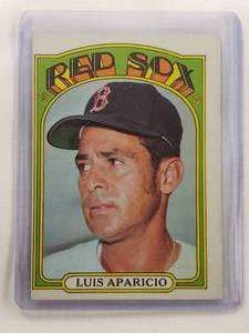 lot 35 image: Luis Aparicio 1972 Topps No. 313