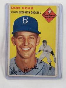 lot 76 image: Don Hoak 1954 Topps No. 211