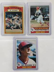 lot 87 image: Lot of 3 Carl Yastrzmeski In Action 1972 Topps 38, Carl Yastrzmeski 1979 Topps 320, Carlton Fisk 1979 Topps 680